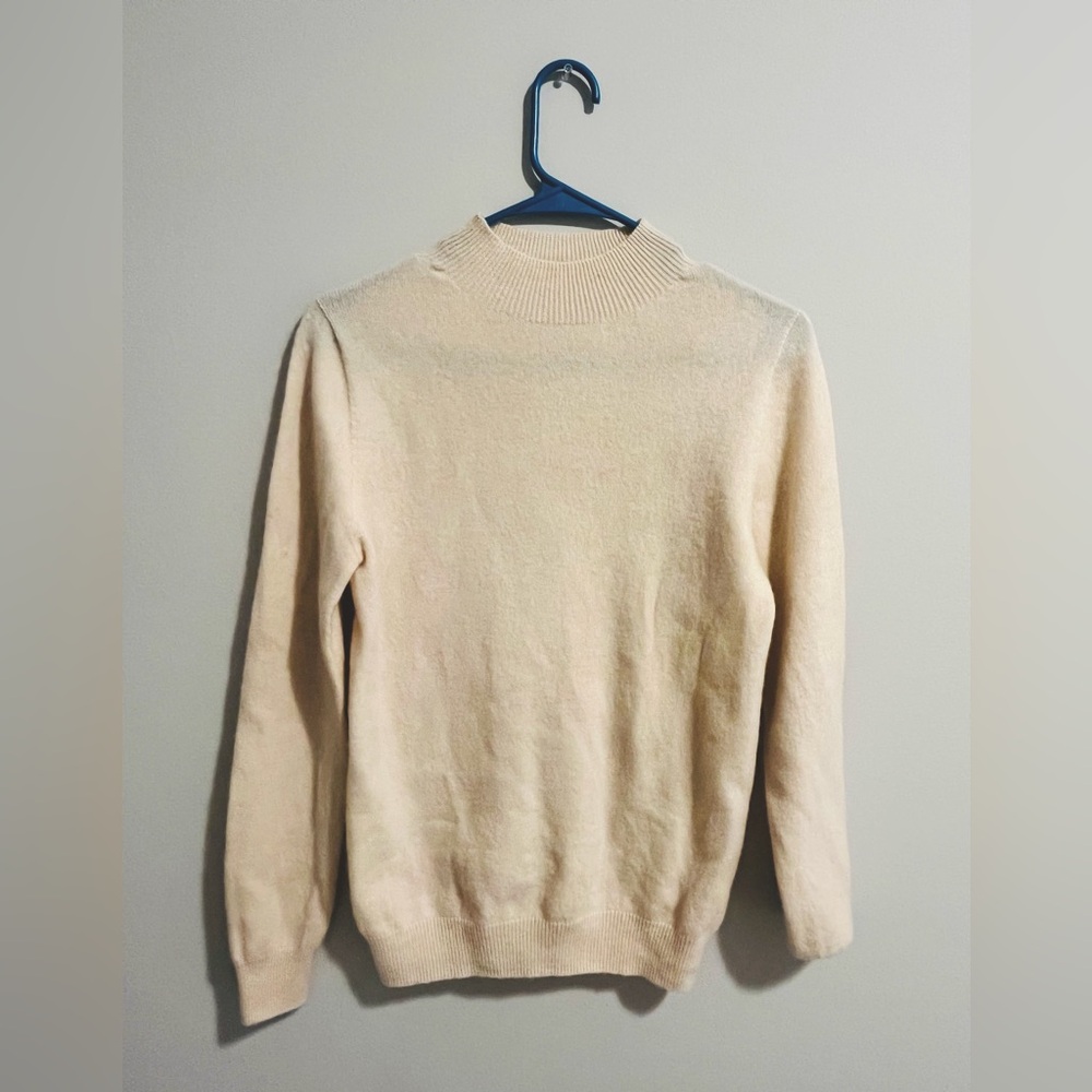 Cream/beige sweater